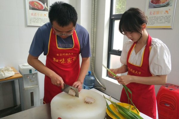 1656774438135941.jpg 2.jpg