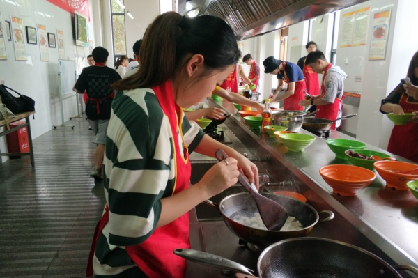 1656774455725795.jpg 4.jpg