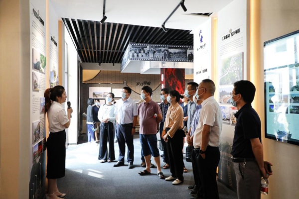 1658304456616396.jpg 1.jpg