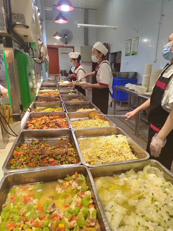 1658975274772442.jpg 提供清爽可口菜品.jpg