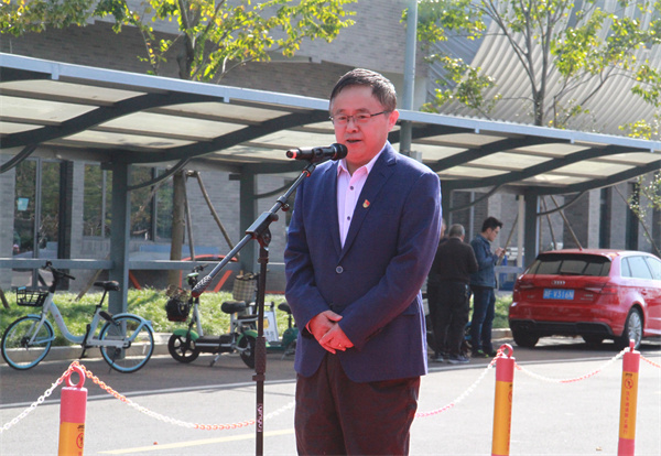 1667660279745537.jpg 胡校长.jpg