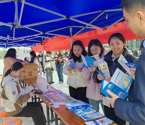 1742353715515459.jpg 3.jpg