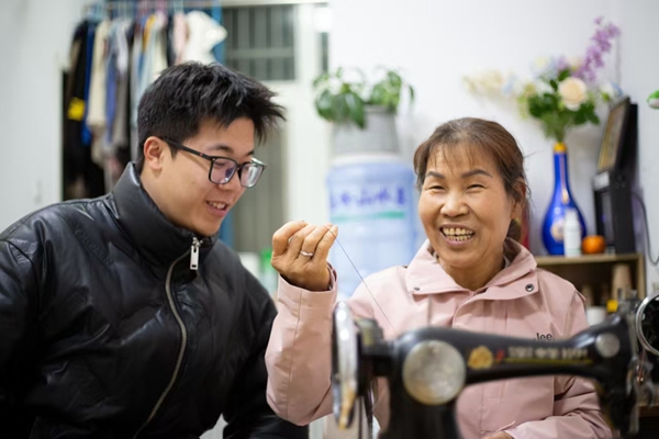 1748224654318254.jpg 学生互动.jpg