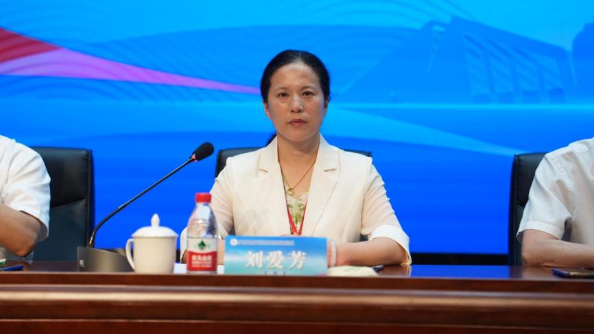 江苏省高等学校后勤协会学生伙食管理专业委员会第三届全体委员大会暨高校餐饮服务高质量发展论坛在扬州召开
